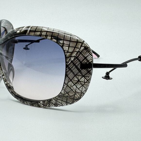 Vivienne Westwood Sunglasses VW5127 029 Black Gray Suki Frame Gradient Lens New main image 5